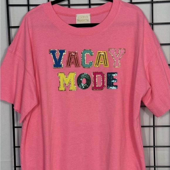 Judith March Tops - Judith March 'Vacay Mode' Sequin Graphic Tee